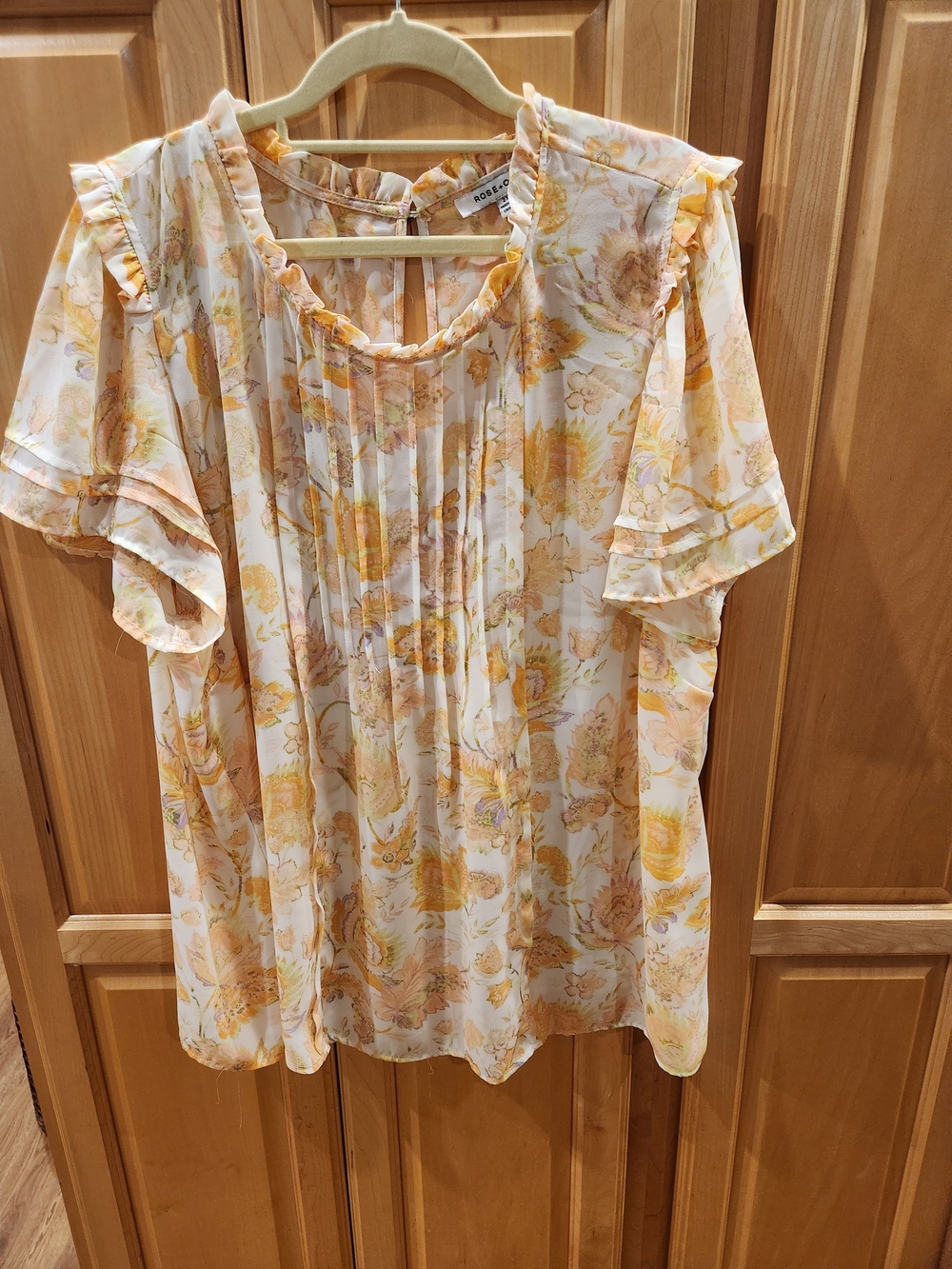 Rose & Olive White and Yellow Floral Ruffle Sleeve Blouse